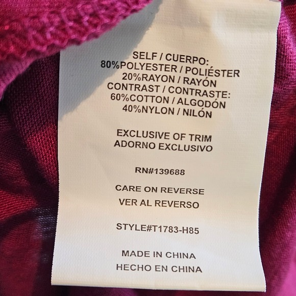 Taylor‎ & Sage Burgandy Floral Embroidered V-Neck Long Sleeve Top Size Small - Picture 7 of 8